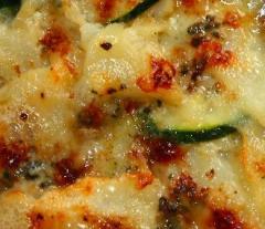 Dovlecei cu cartofi si branza la cuptor 1 Dovlecei cu cartofi si branza la cuptor 1