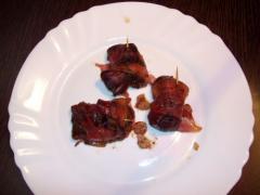 Ficatei imbracati in fasii de bacon 1 Ficatei imbracati in fasii de bacon 1