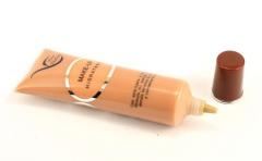 Fondul de ten, 5 minute si un ten perfect 1 Fondul de ten, 5 minute si un ten perfect 1