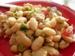 Salata cu fasole si ton 1 Salata cu fasole si ton 1