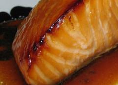 Salmone alla diavola(somon cu sos iute) 1 Salmone alla diavola(somon cu sos iute) 1