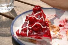 Tort mascarpone cu zmeura(coacaze) si jeleu 1 Tort mascarpone cu zmeura(coacaze) si jeleu 1