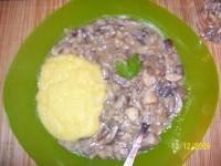 Ciuperci pleurotus cu sos alb Ciuperci pleurotus cu sos alb