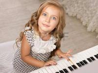 École de musique...locul unde copiii devin artisti École de musique...locul unde copiii devin artisti