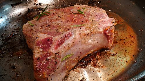 Cotlete de porc cu germeni de soia Cotlete de porc cu germeni de soia